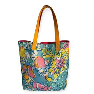 Lilly Pulitzer by Estee Lauder women’s floral tote bag